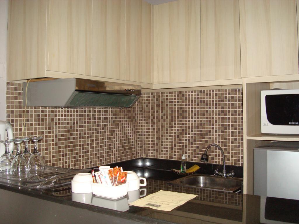 Ap Suite Apartment Kuta  Exterior photo