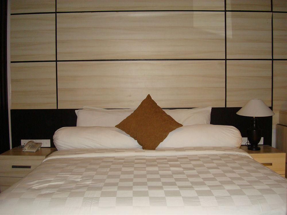 Ap Suite Apartment Kuta  Exterior photo
