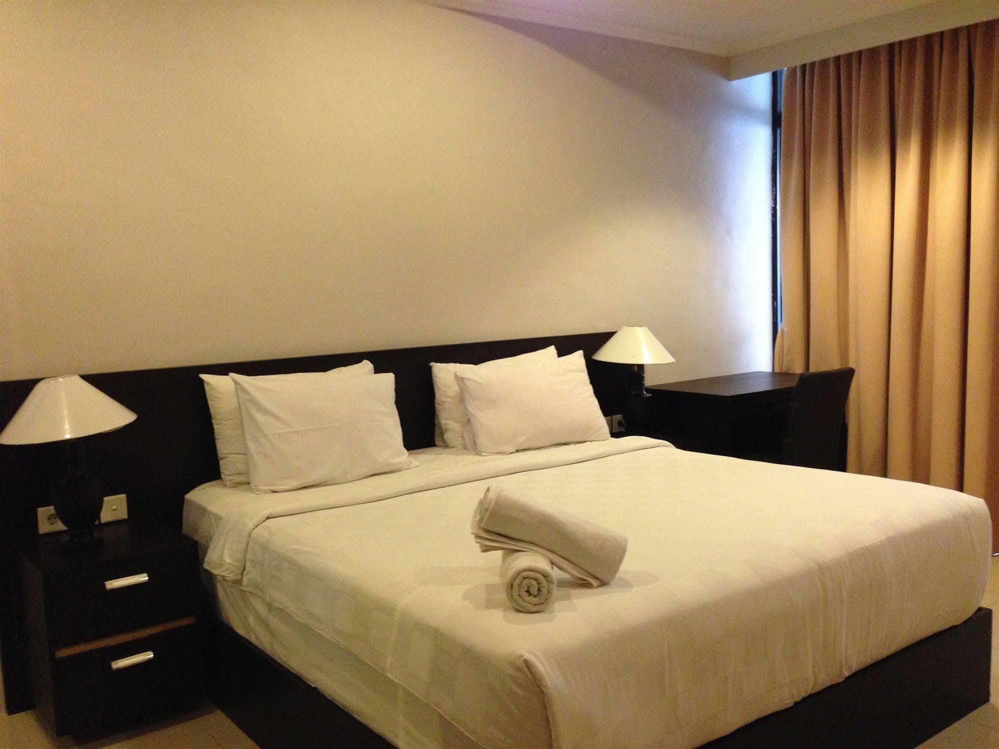 Ap Suite Apartment Kuta  Exterior photo